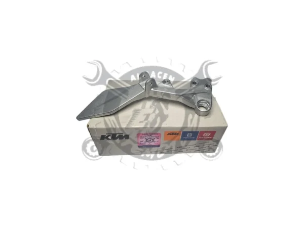 SOPORTE POSAPIE DELANTERO IZQUIERDO DUKE 200/390 KTM ORIGINAL